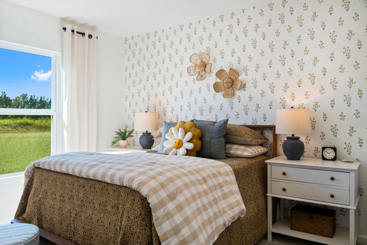 Secondary bedroom