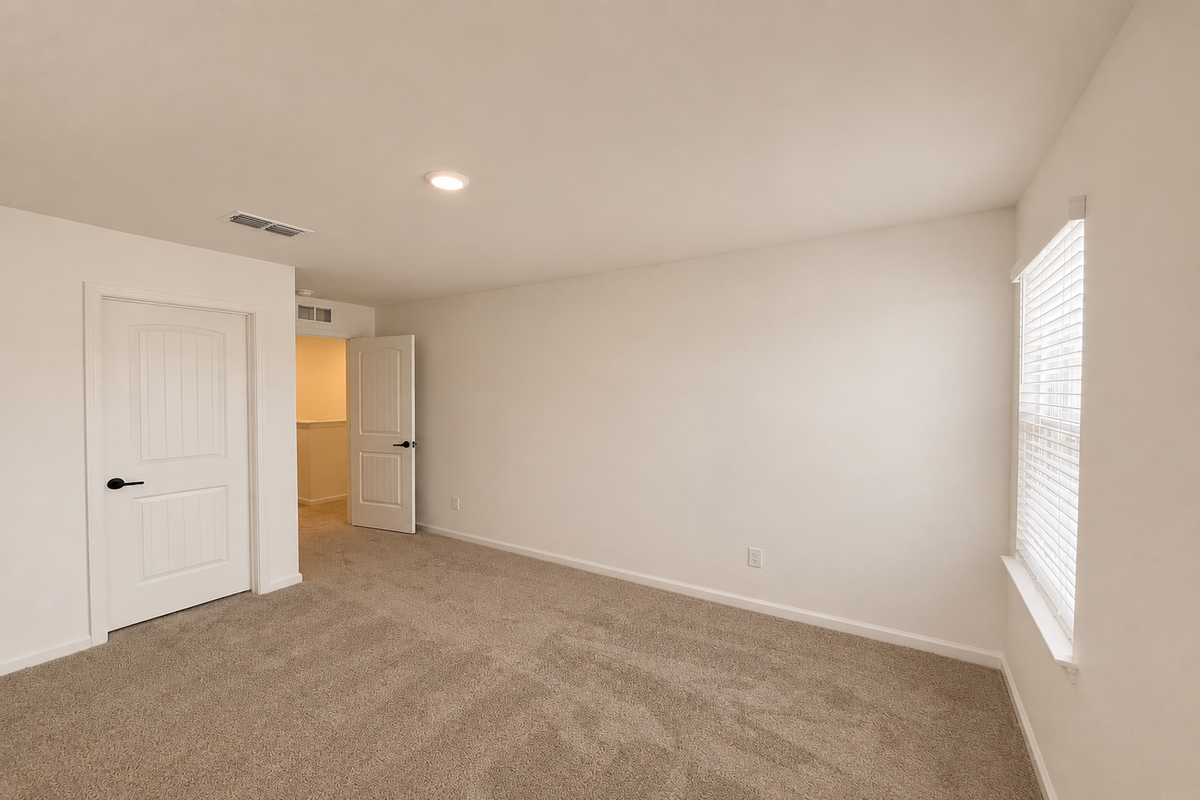 Secondary bedroom