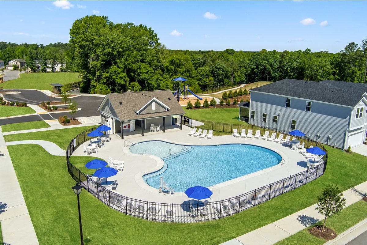 Community pool