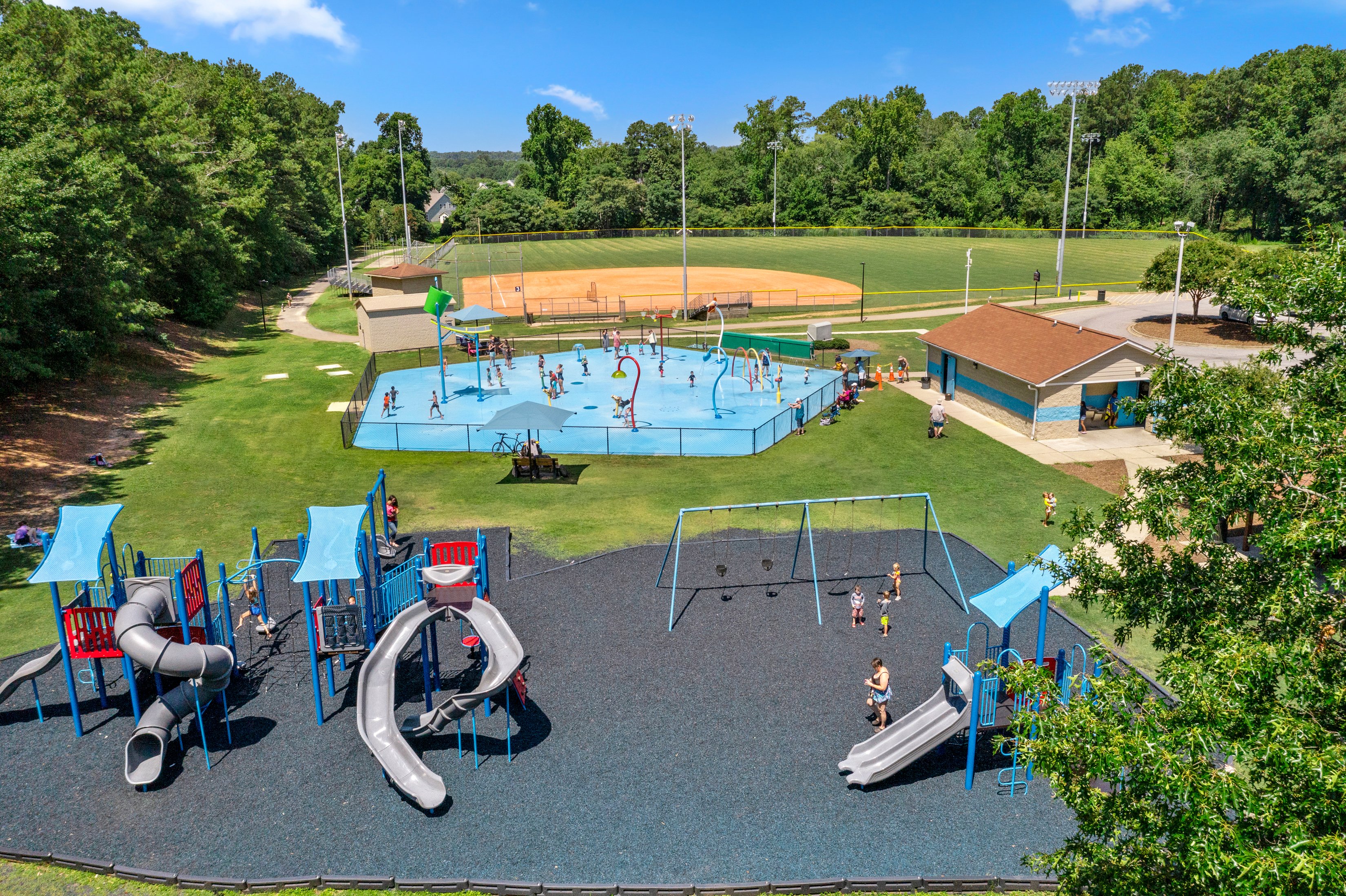A 15-minute drive to Splash Pad Water Park