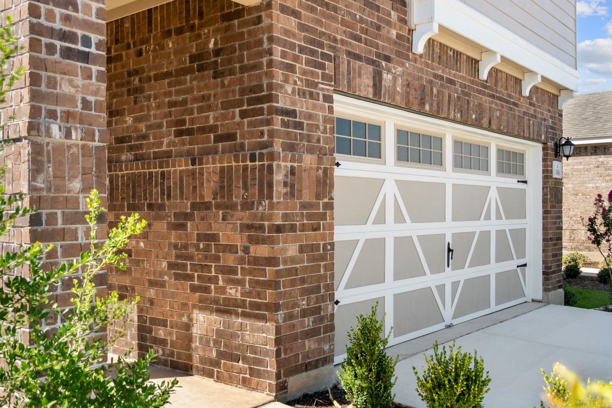 Charleston-style garage door