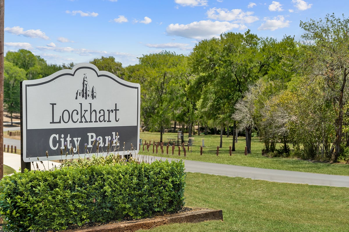 Lockhart City Park nearby