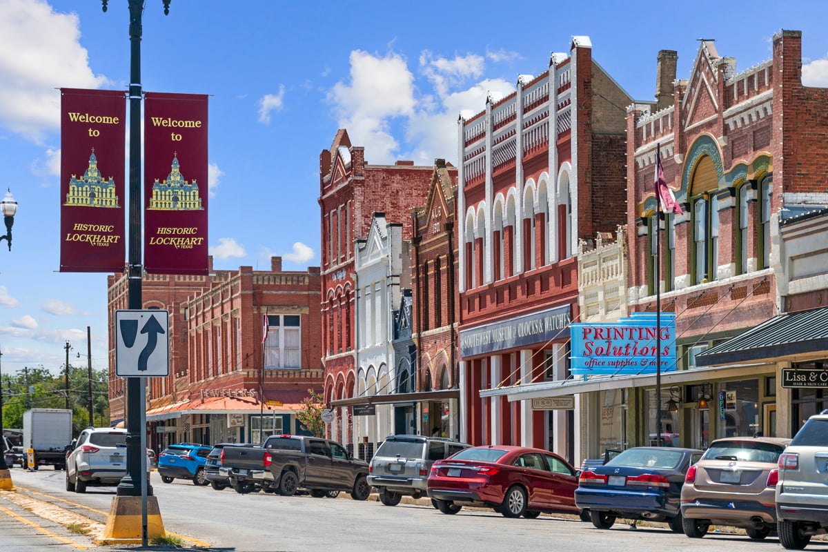 Just a short drive to downtown Lockhart