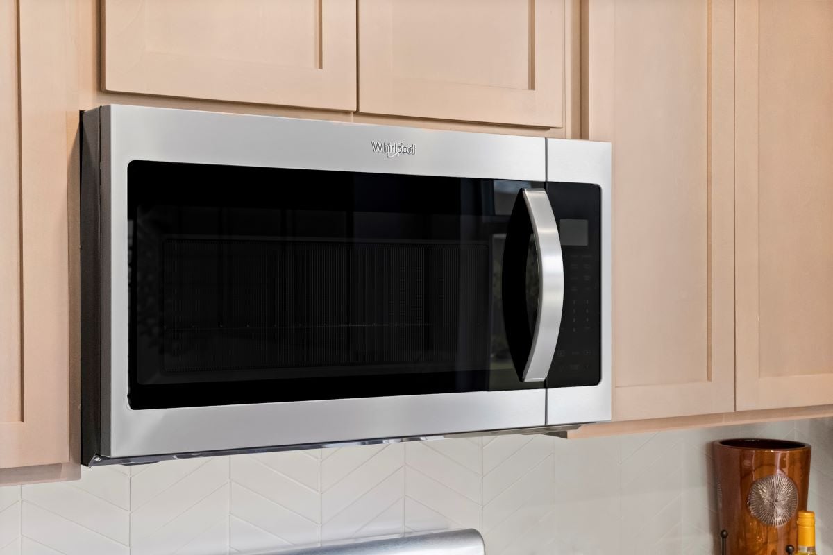 Whirlpool® stainless steel microwave