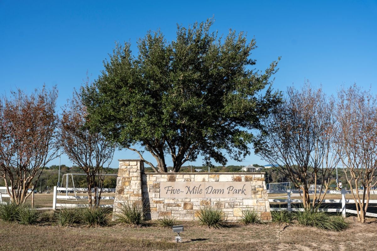 Five Mile Dam Park nearby