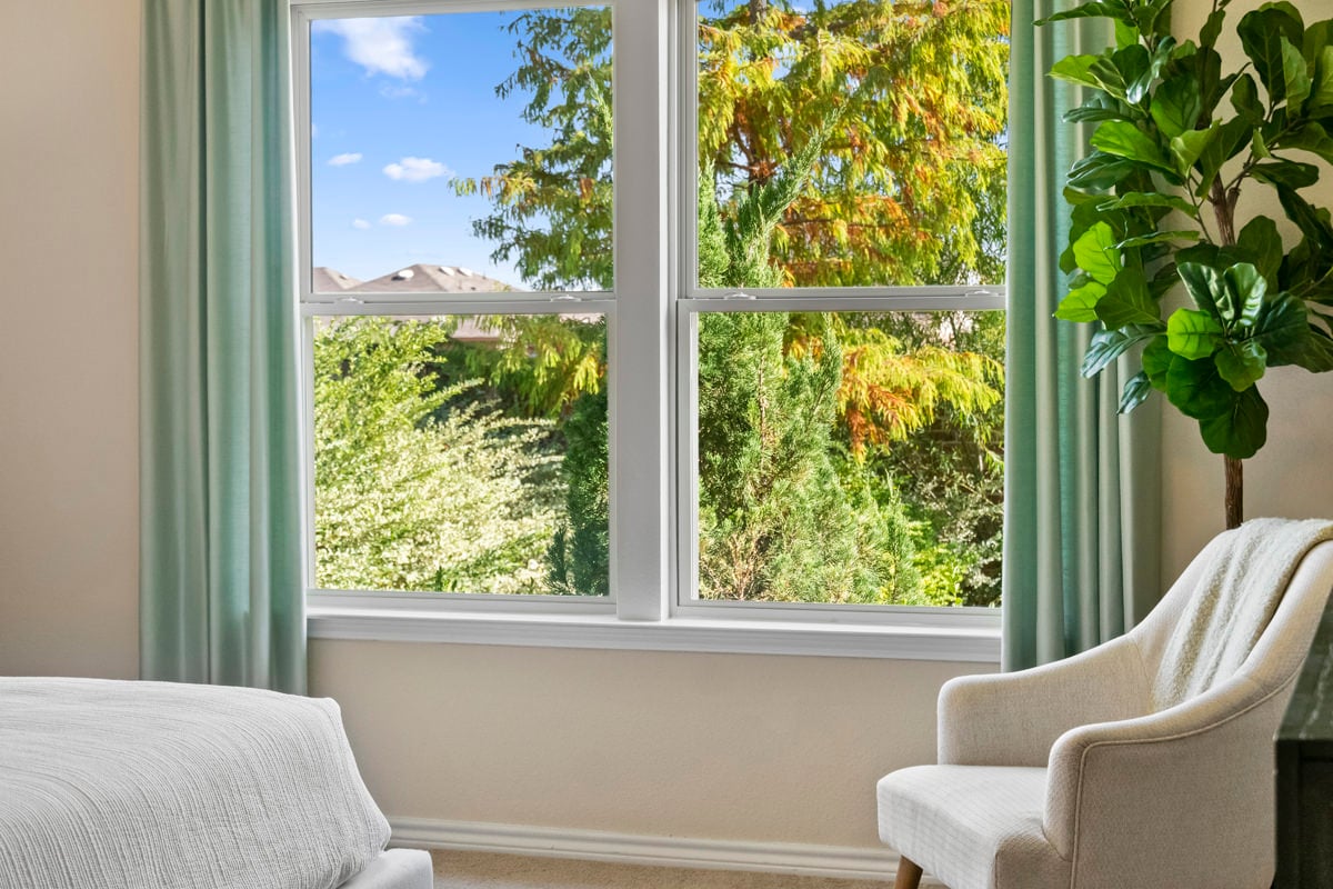 Bedroom overlooking outside window