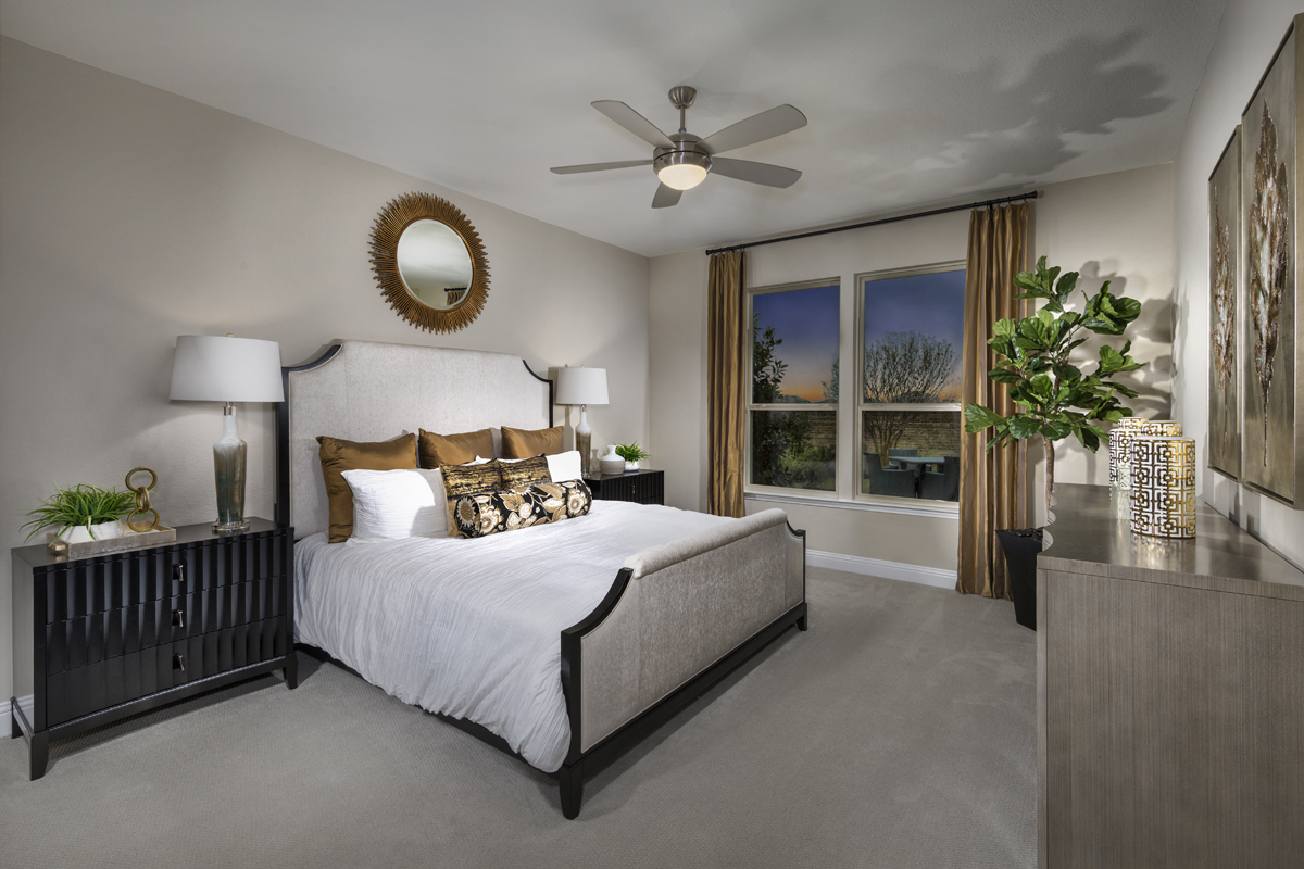New Homes in Aubrey, TX - Winn Ridge II Plan 2547 Primary Bedroom