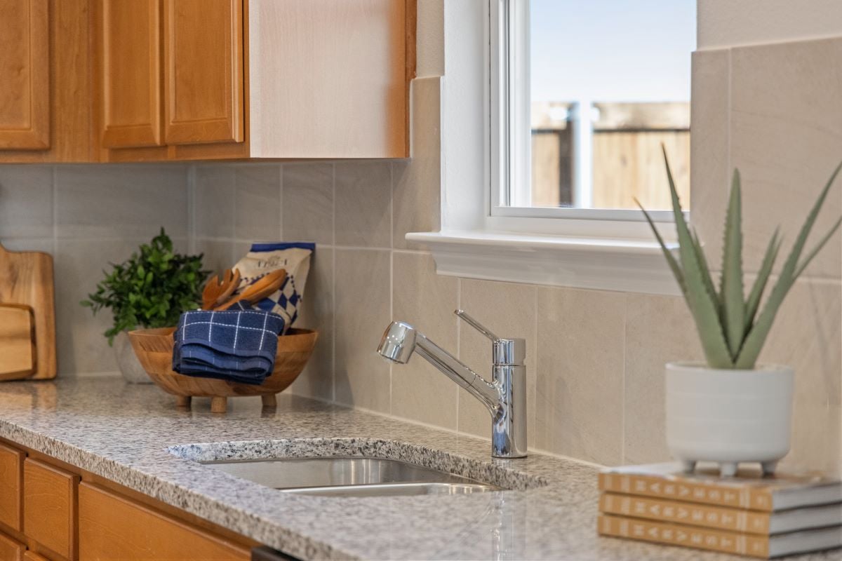 Quartz kitchen countertops