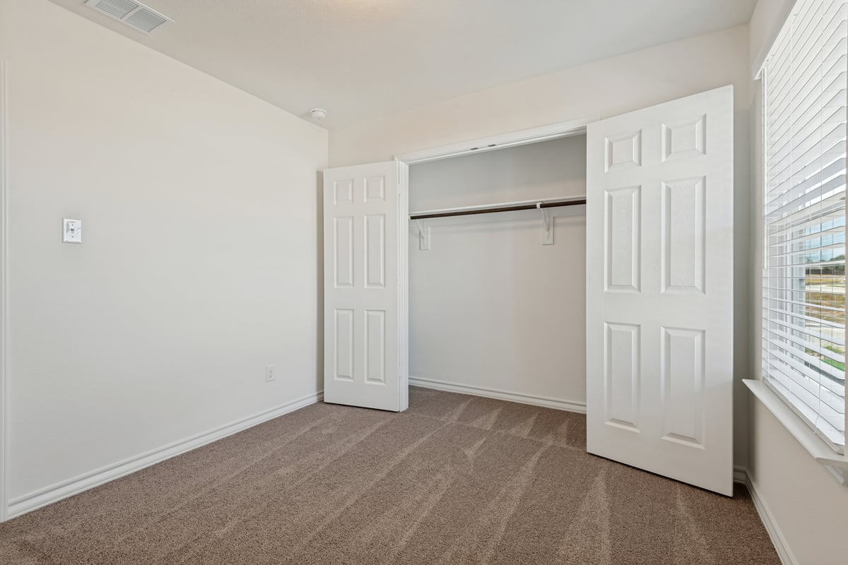 Secondary bedroom