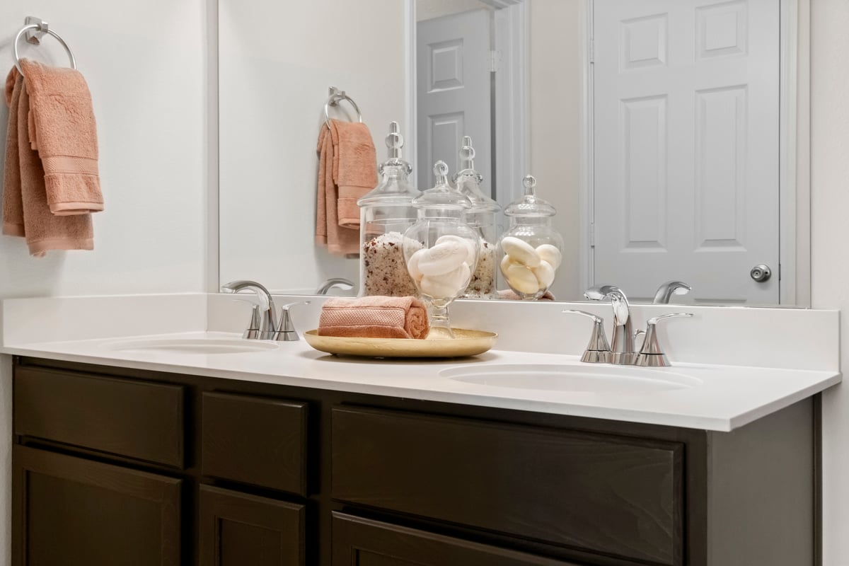Dual-sink vanity