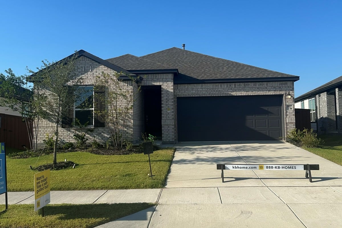Front exterior 