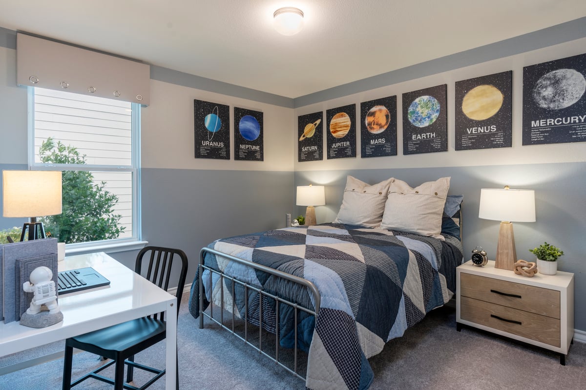 Secondary bedroom