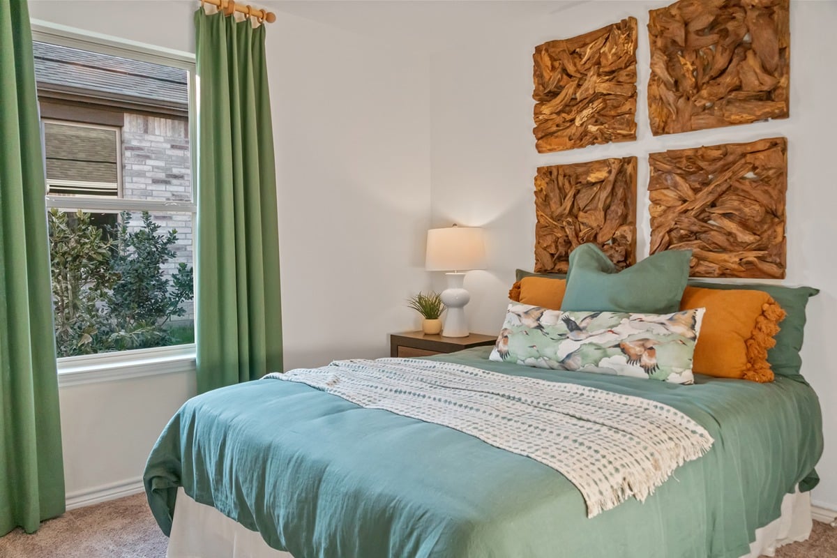 Secondary bedroom