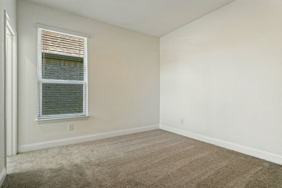 Secondary bedroom