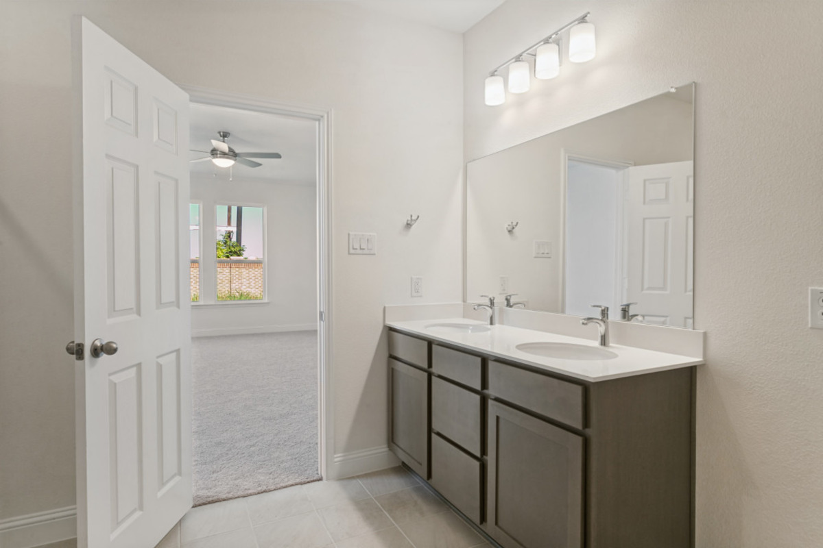 Primary bath