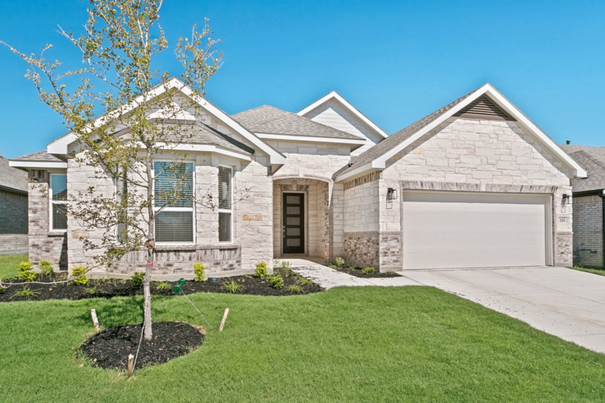 Plan 2325 at 116 Hudson Ln., Justin, Texas: photo 1