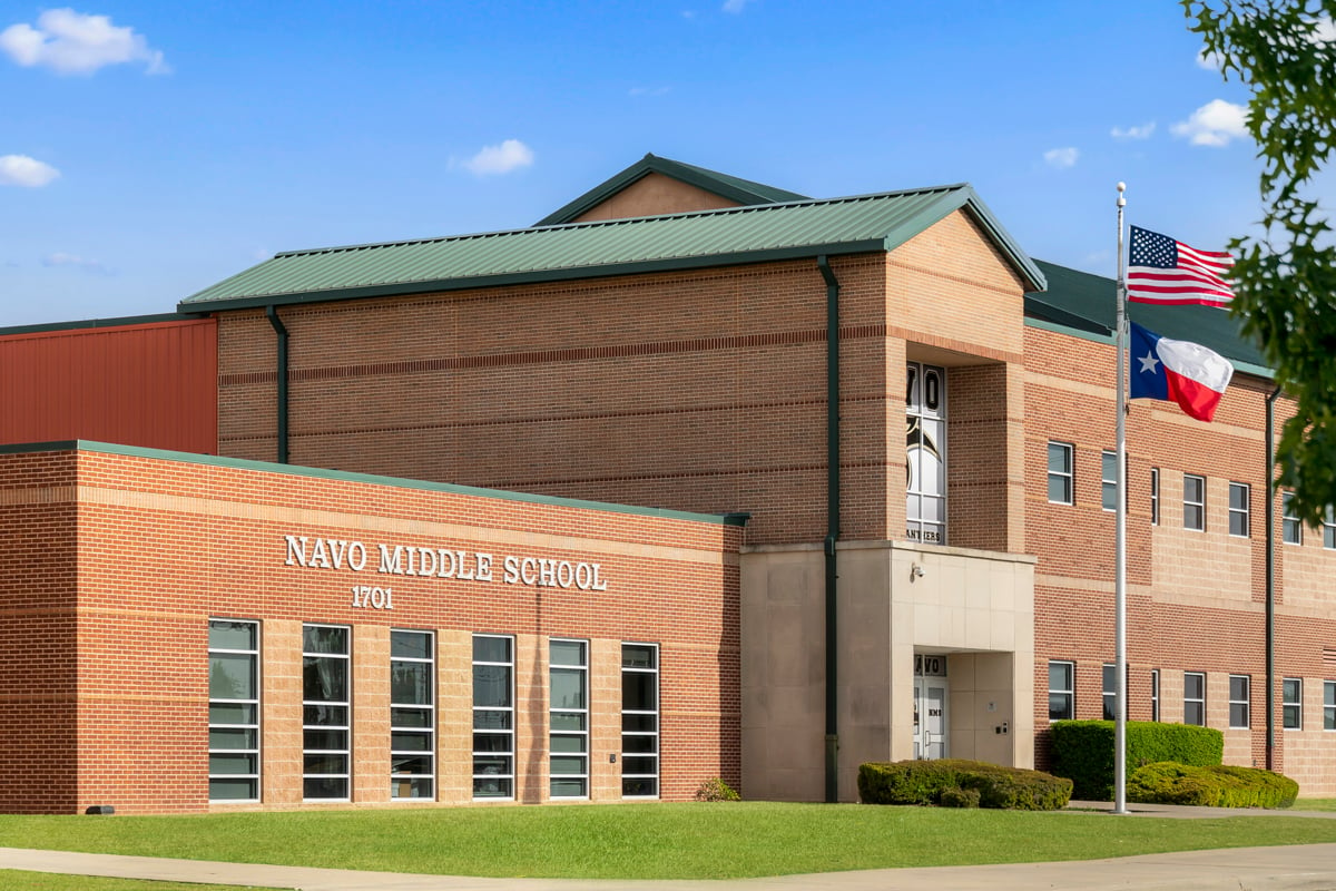 Just 9 minutes to Navo Middle School
