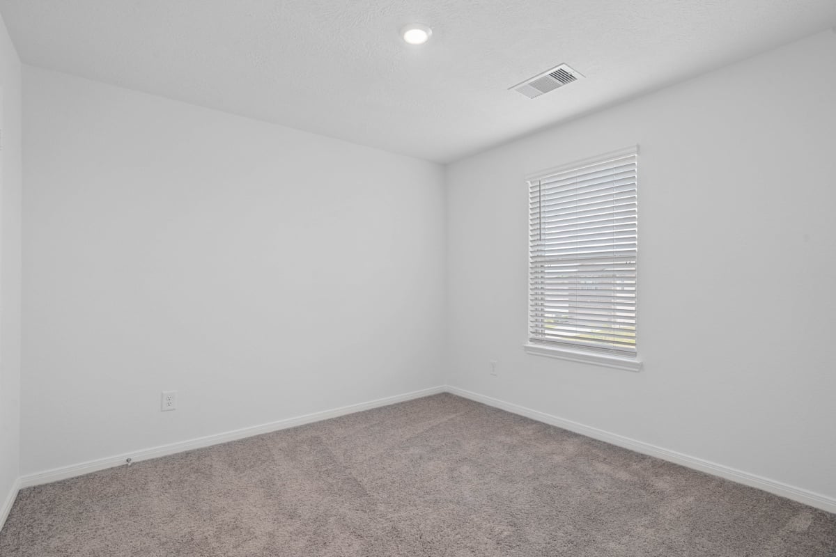 Secondary bedroom