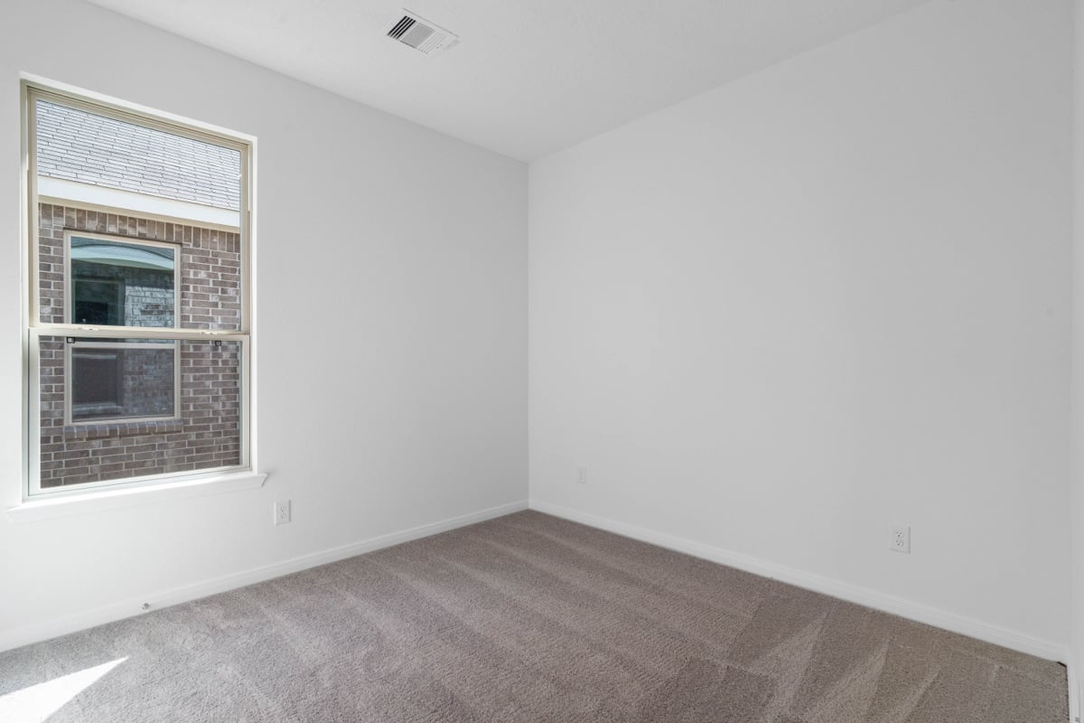 Secondary bedroom