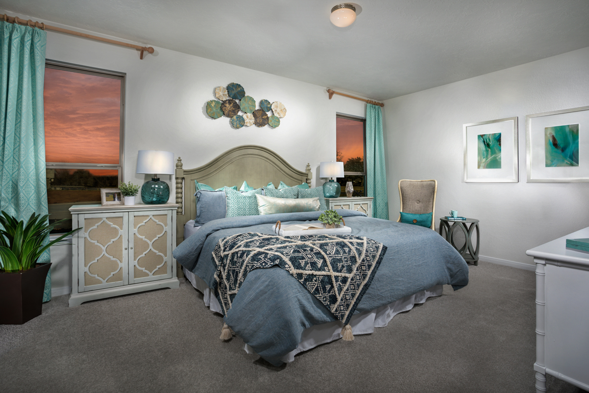 New Homes in Rosharon, TX - Glendale Lakes Plan 1631 Primary Bedroom as modeled at Deer Run Meadows