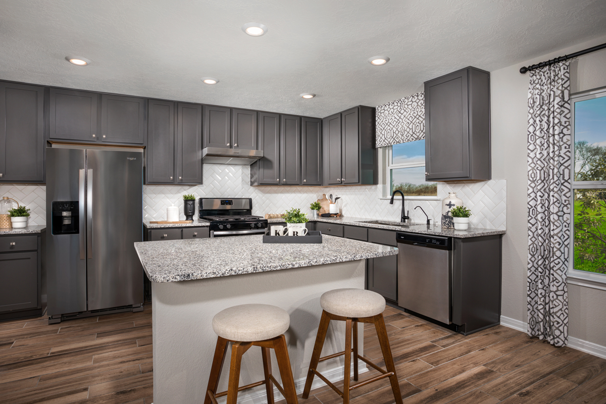 New Homes in Richmond, TX - Deer Run Meadows Plan 2004 Kitchen