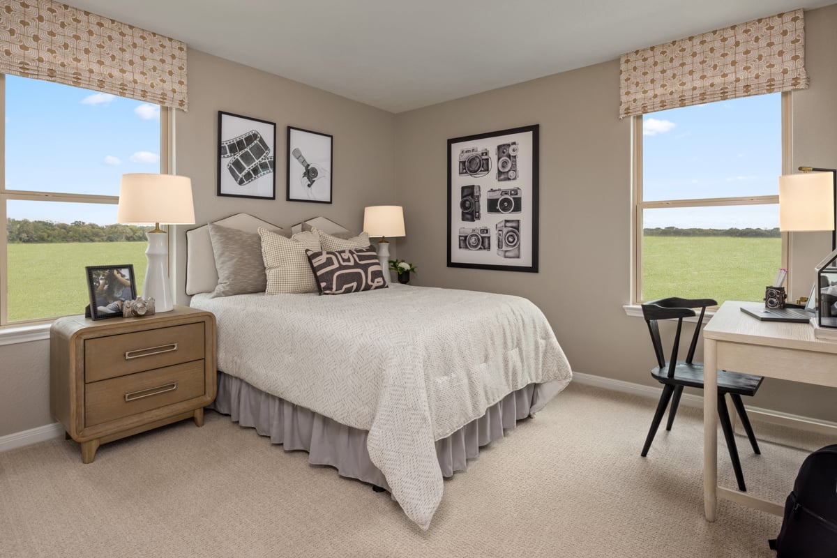 Secondary bedroom