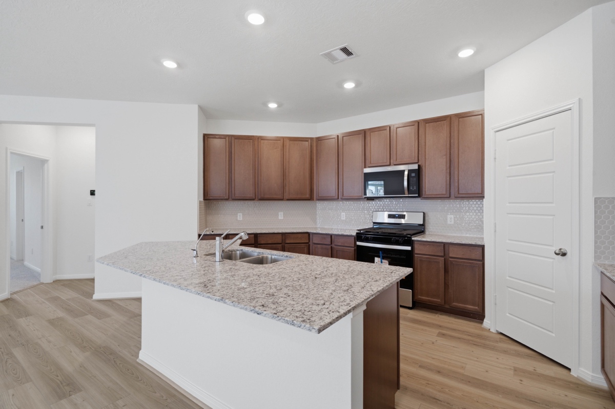 Glendale Lakes North photo 7