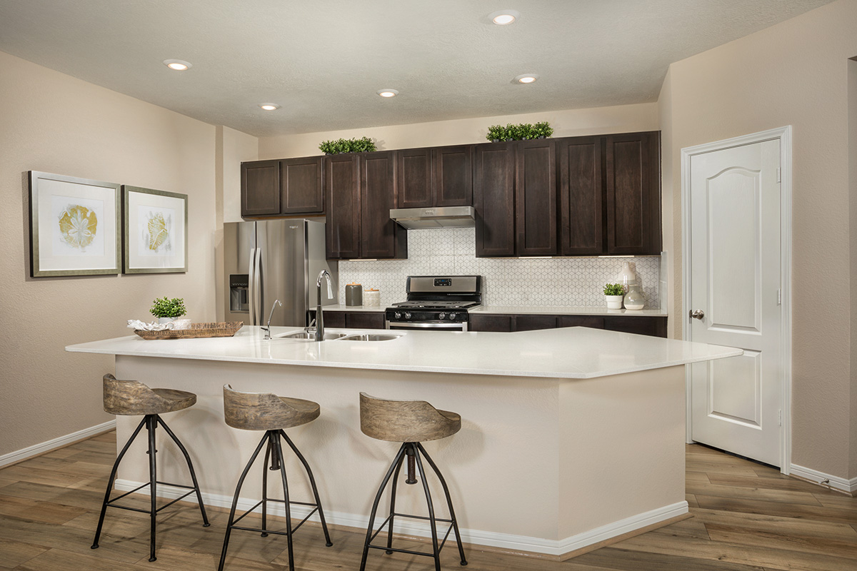 New Homes in Katy, TX - The Meadows at Westfield Village Plan 1889 Kitchen as modeled at Glendale Lakes