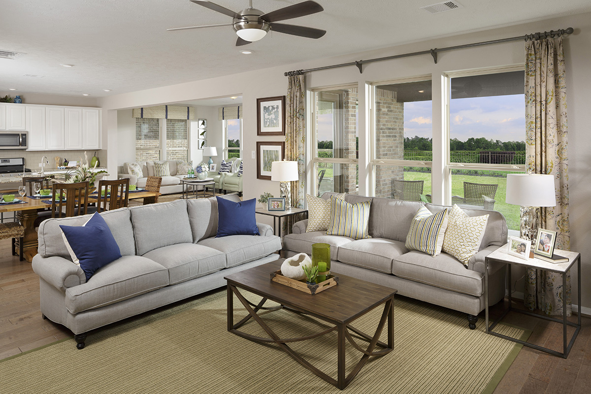 New Homes in Tomball, TX - Oakwood Preserve Plan 2478 Great Room