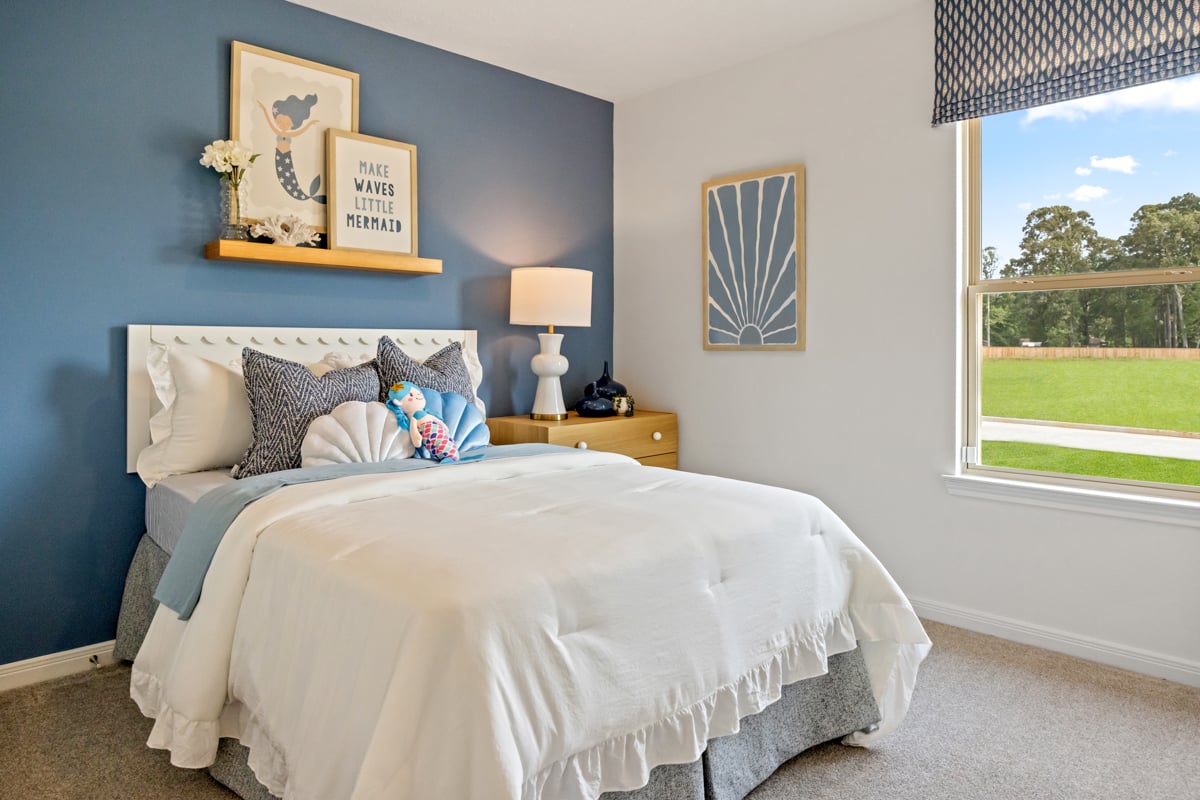 Secondary bedroom