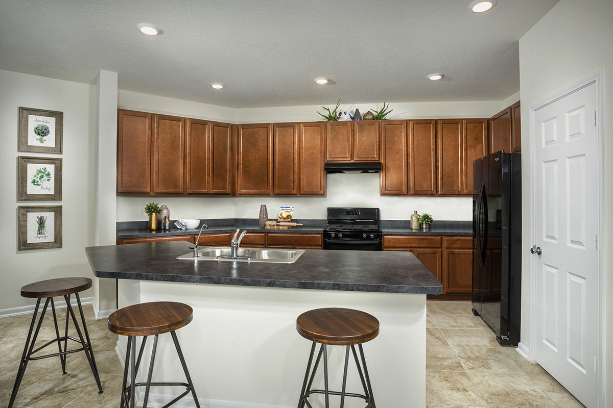 New Homes in Houston, TX - Lakewood Pines Trails Plan 1585 Kitchen