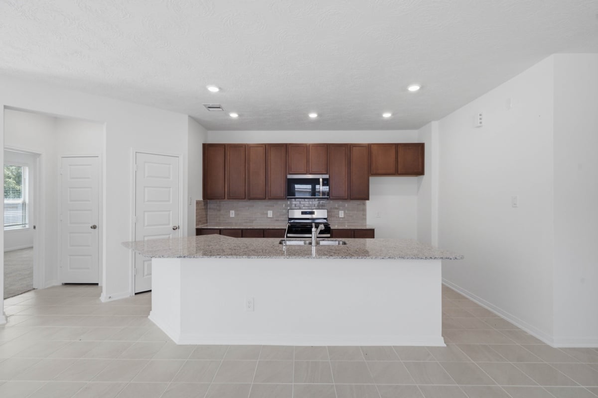 Mustang Ridge photo 8