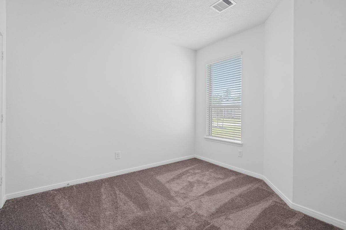 Secondary bedroom