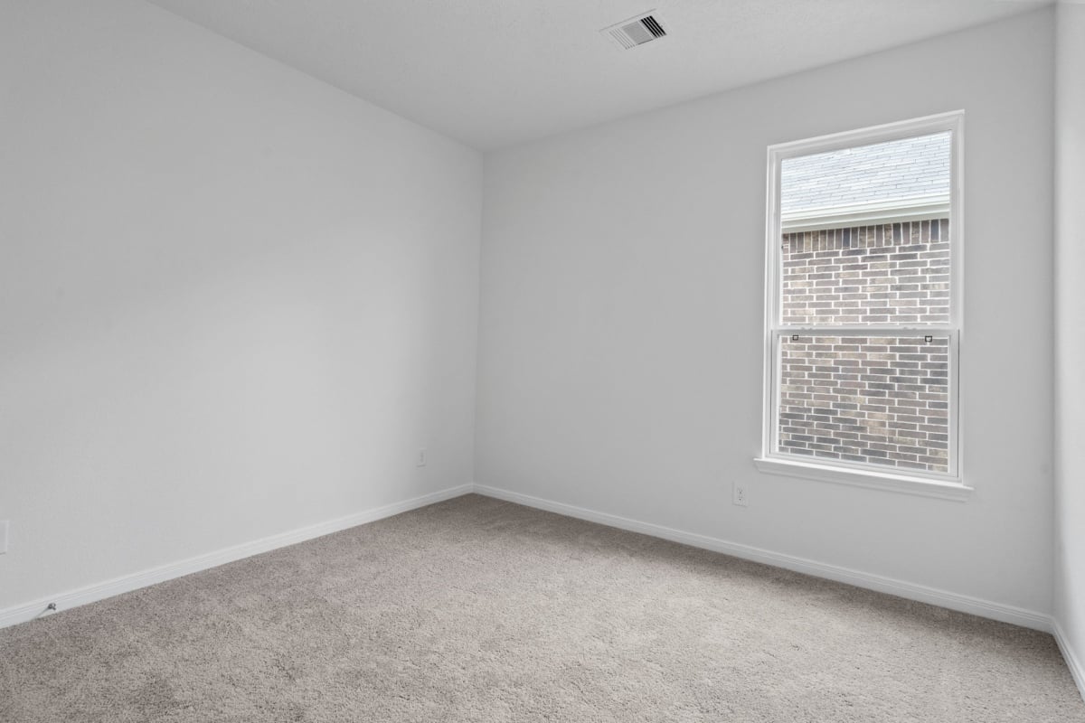 Secondary bedroom