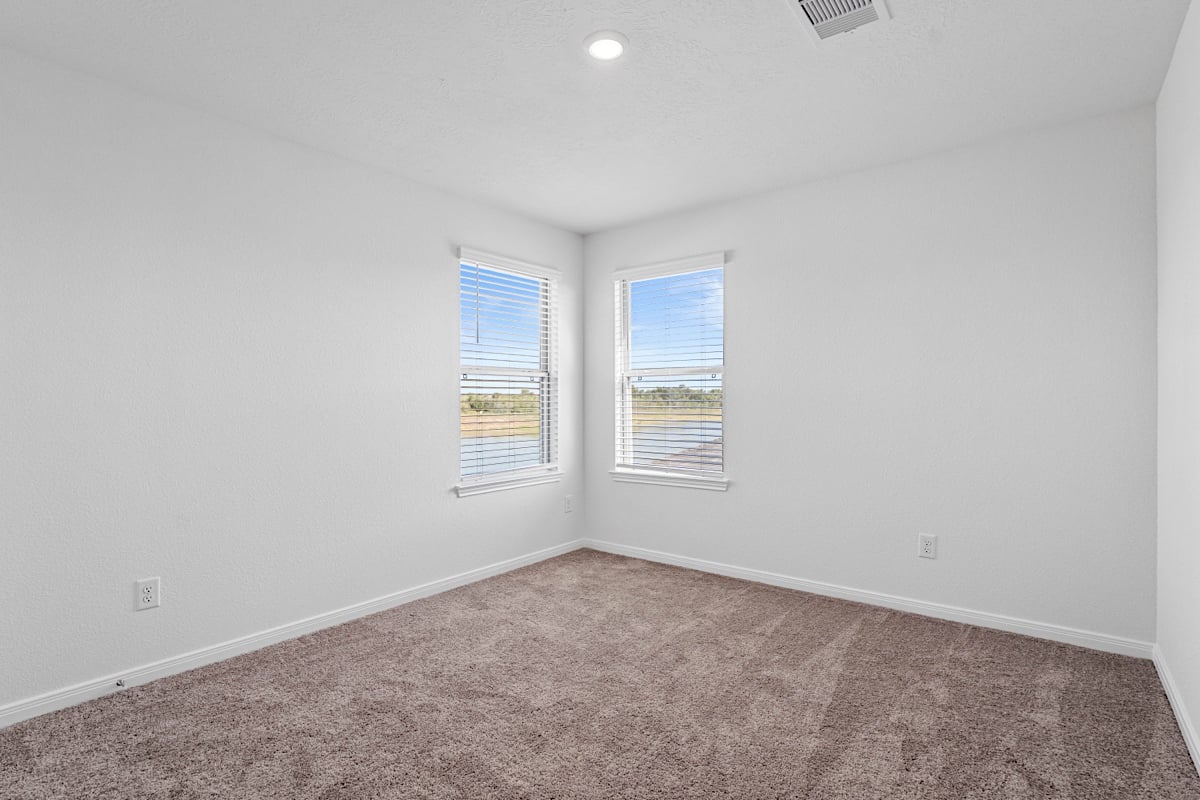 Secondary bedroom