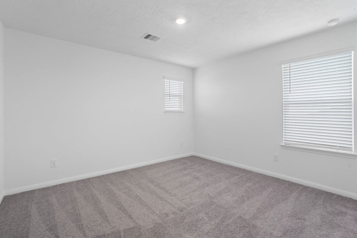 Secondary bedroom