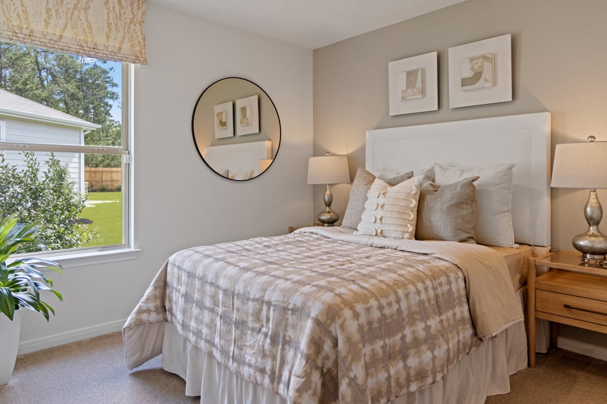 Secondary bedroom