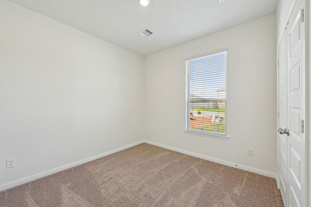 Secondary bedroom