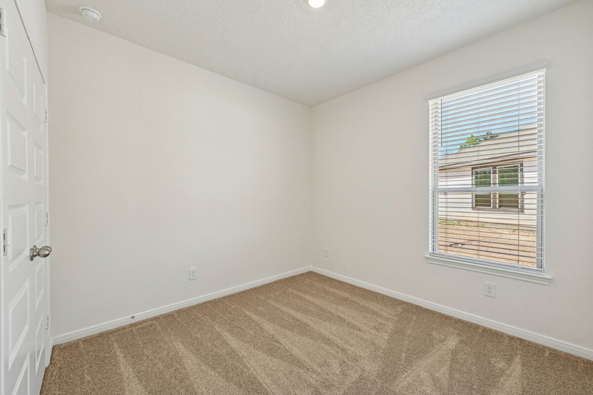 Secondary bedroom