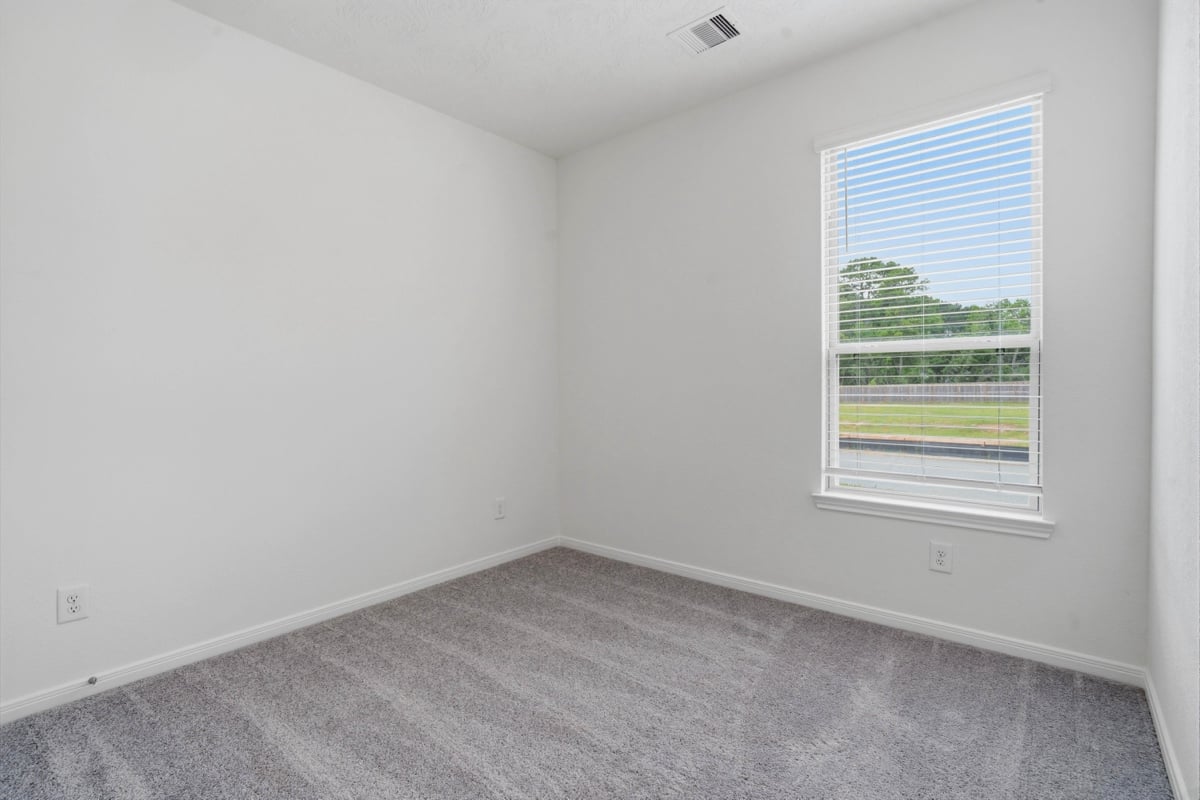 Secondary bedroom