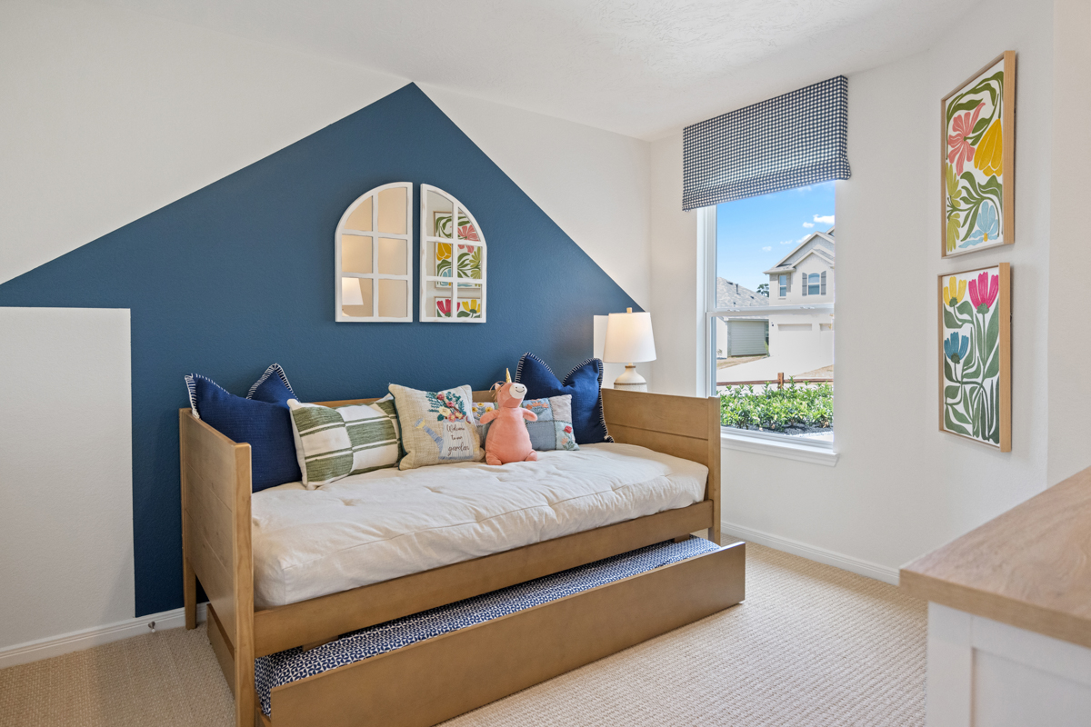 Secondary bedroom