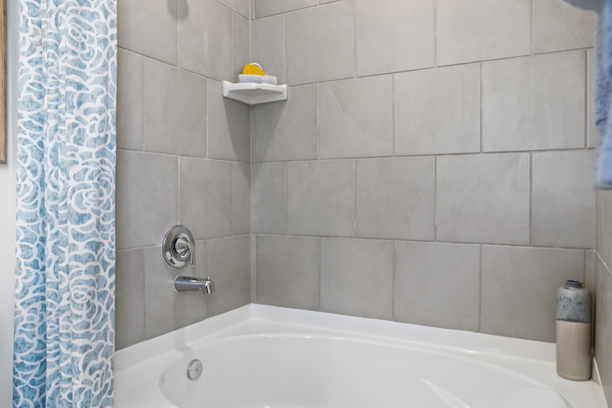 Tub with tile surround