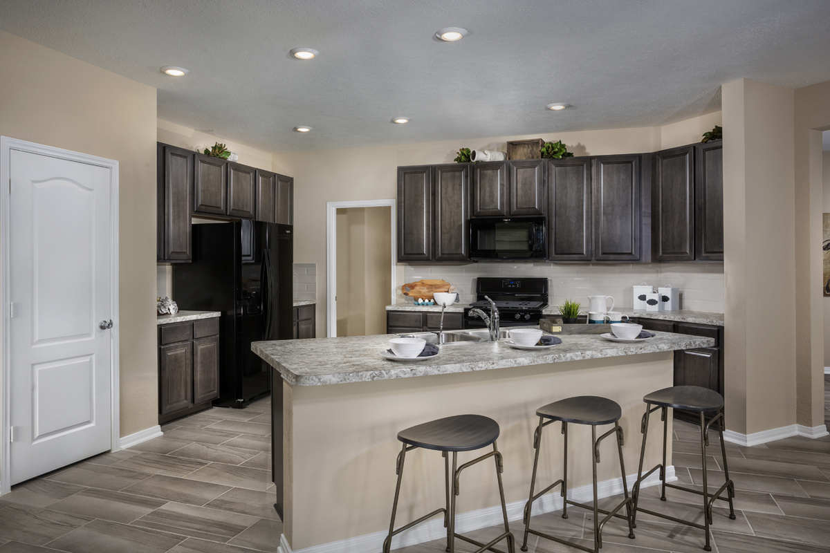 New Homes in Katy, TX - The Meadows at Westfield Village Plan 2526 Kitchen