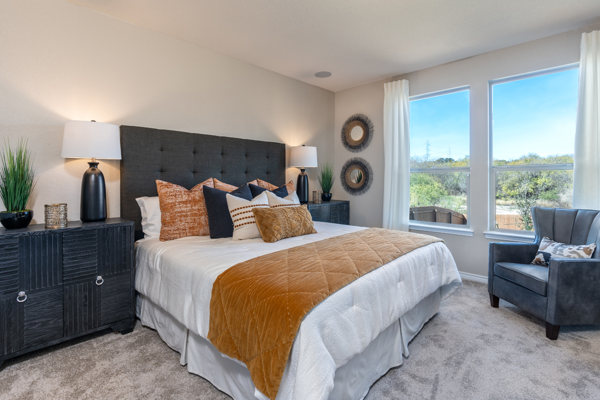 New Homes in San Antonio, TX - Hidden Canyons at TRP Plan 2701 Primary Bedroom