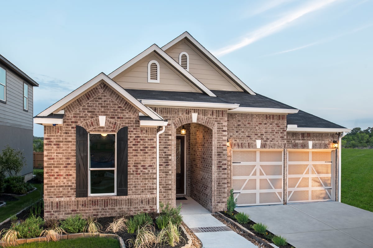 New Homes in New Braunfels, TX - Deer Crest - Classic Collection Plan 2003