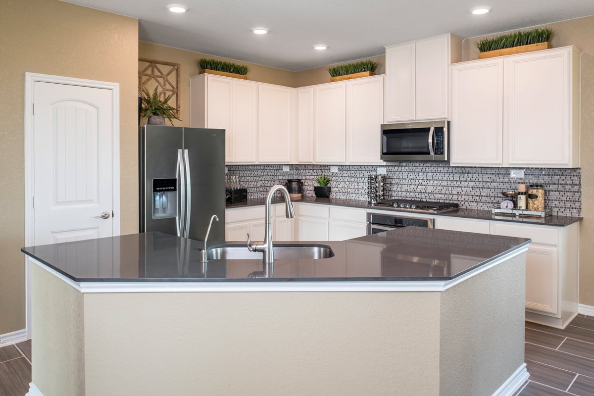 New Homes in San Antonio, TX - Canyon Crest Plan 2003 Kitchen