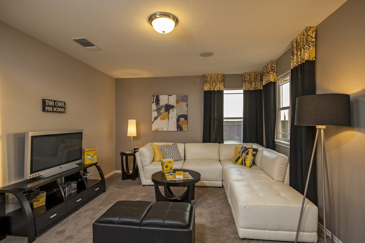 New Homes in New Braunfels, TX - Legend Point Plan 1908 Loft