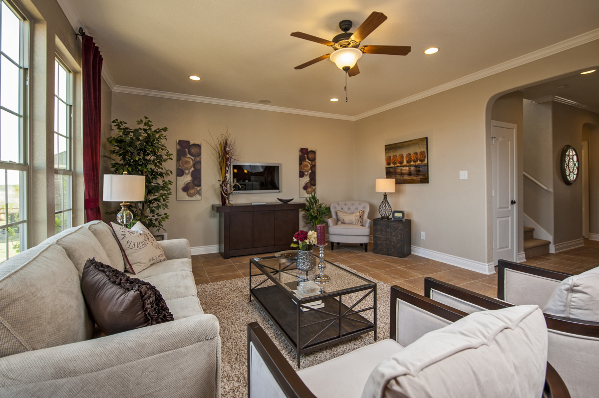 New Homes in New Braunfels, TX - Legend Point Plan 2411 Great Room