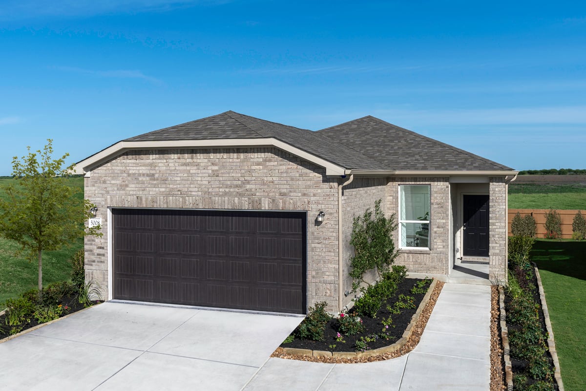 New Homes in 5008 Arrow Vista, TX - Plan 1416 Modeled