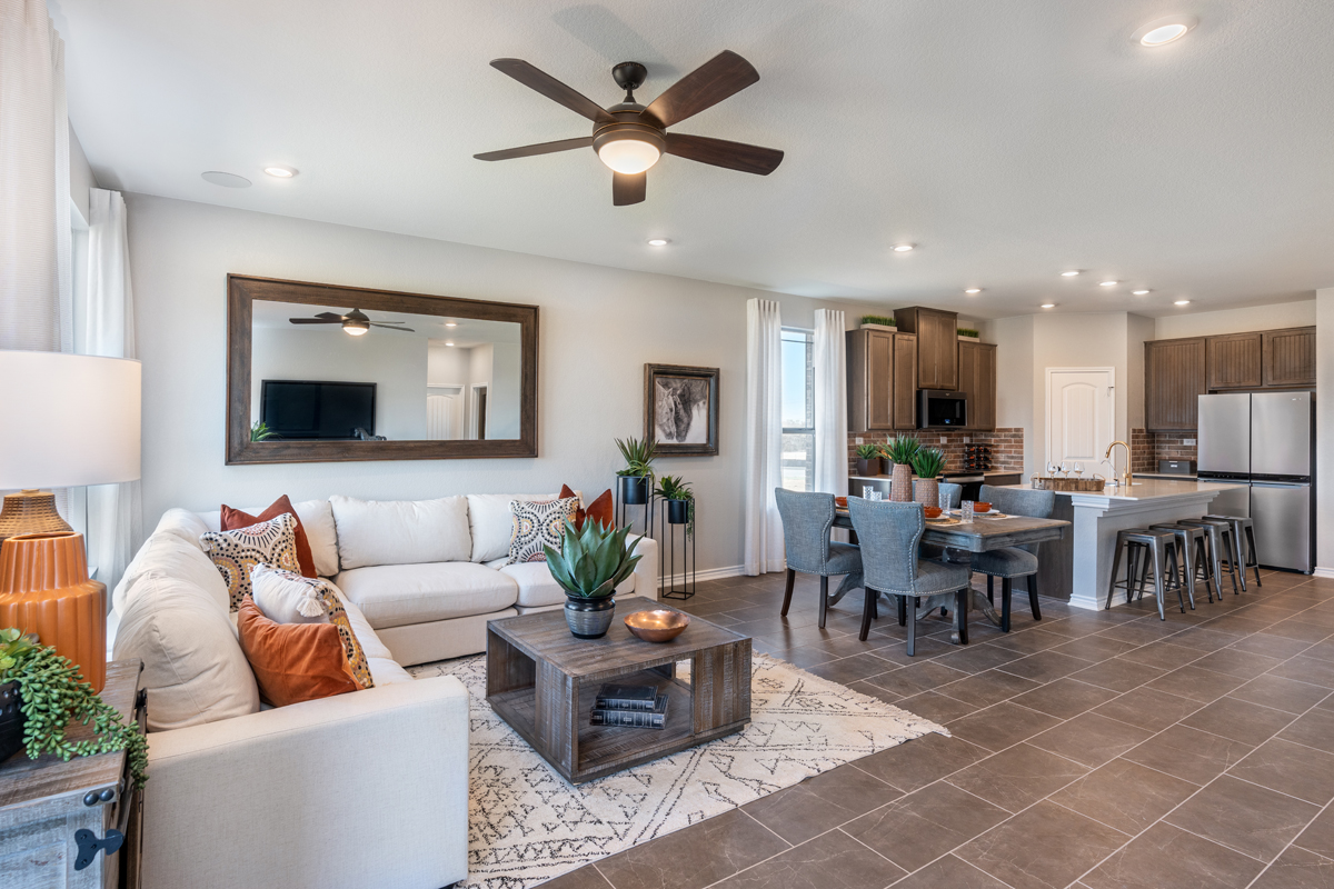 New Homes in Boerne, TX - Shoreline Park - Sterling Collection Plan 2701 Great Room